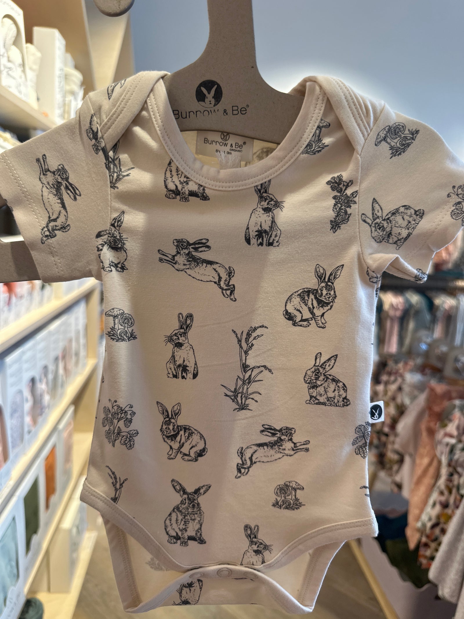 Short sleeve bodysuit Almond Burrowers