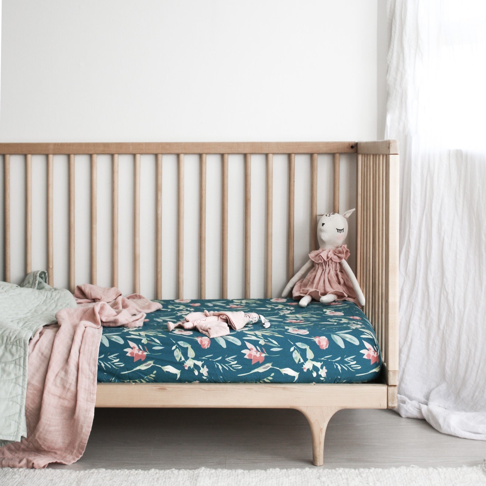 Cot Fitted Sheet - Green Leavings