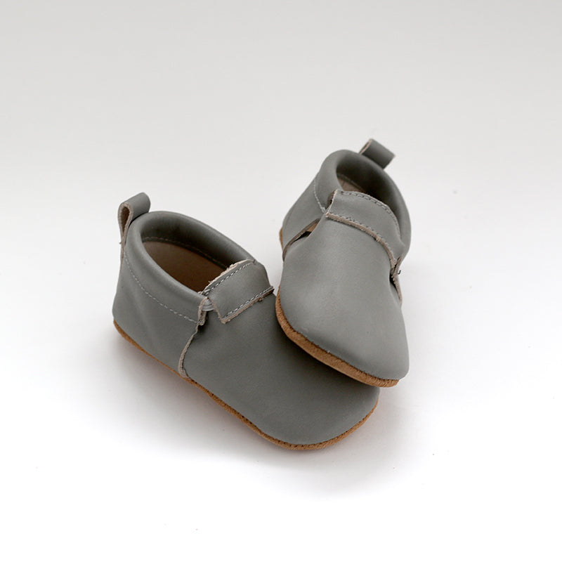 Soft Sole Baby Shoes – Leather Moccasin Pre‑Walker (Grey)